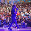 Article image for: This heartfelt tribute to KK by 200 guitarists and singers together will give <i class="tbold">goosebumps</i>!