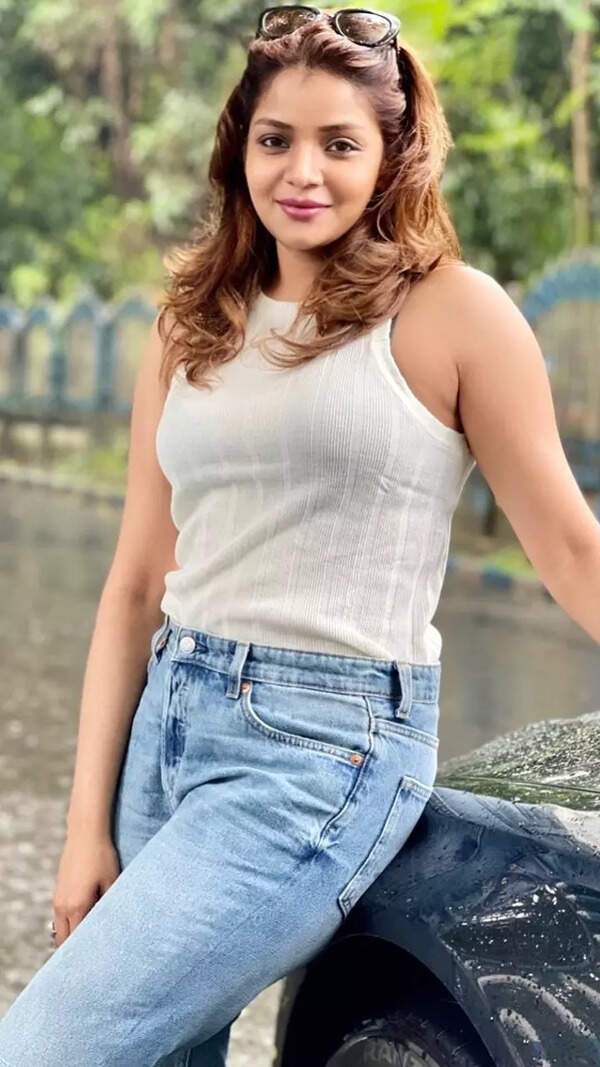 Arunima Ghosh Pictures