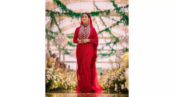 Nayanthara’s regal red saree