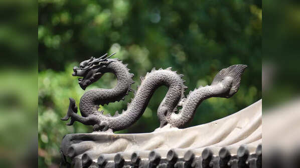 Invest in a bronze Feng Shui dragon