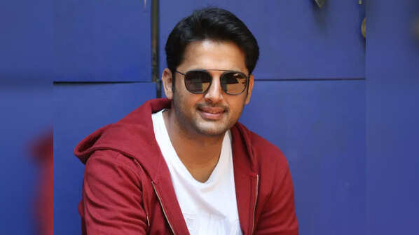 Let's take a look back at his 5 memorable roles that won the hearts of the audience.