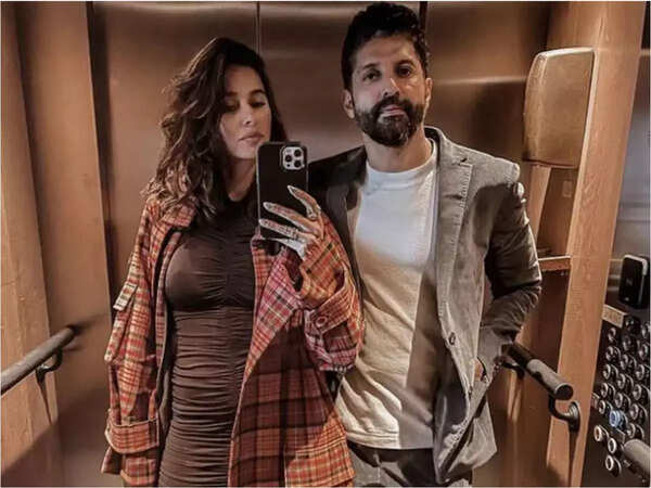 Shibani Dandekar Photos