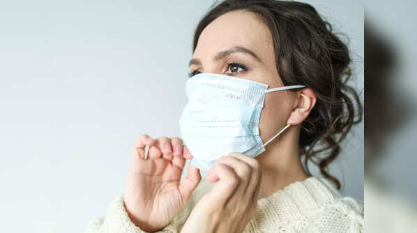Wear your masks outdoors (COVID shouldn't be the only reason)