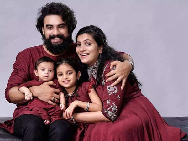 Tovino Thomas
