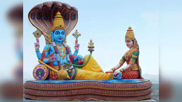 Why Thursday is considered auspicious?