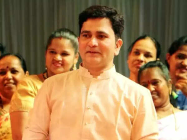 Sushant Shelar Images