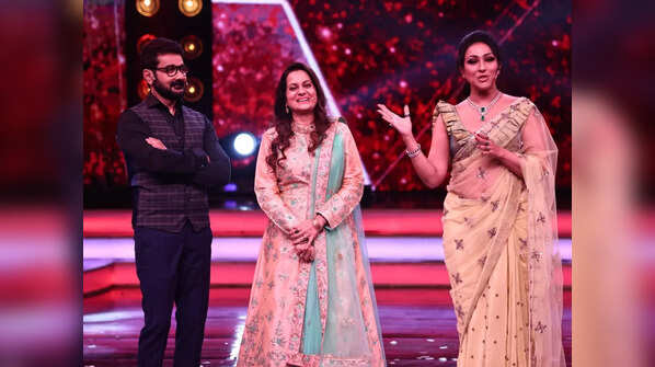 From Prosenjit Chatterjee revealing Rituparna Sengupta's secret to his sizzling chemistry with Vijayta Pandit: Ismart Jodi set for a gala episode