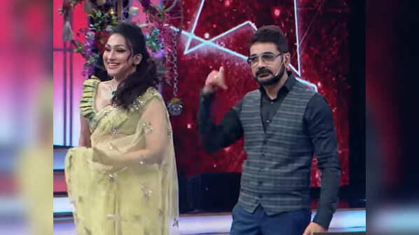 On Rituparna being late