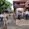 Supporters of rebel leader Eknath Shinde told to gather at Anand Ashram at Tembhi naka in Thane in support of Shinde. Heavy security deployment in the area