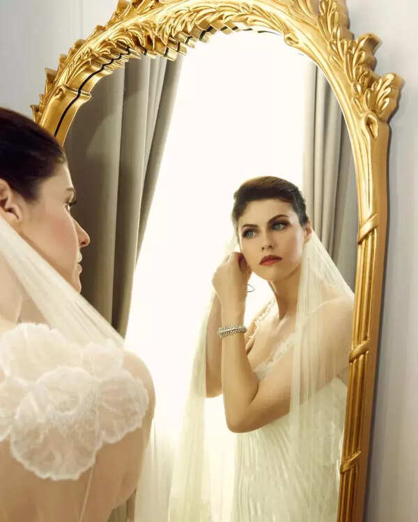 Alexandra Daddario Wallpapers