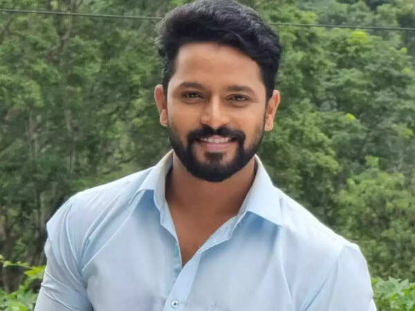 Karthik Mahesh Images