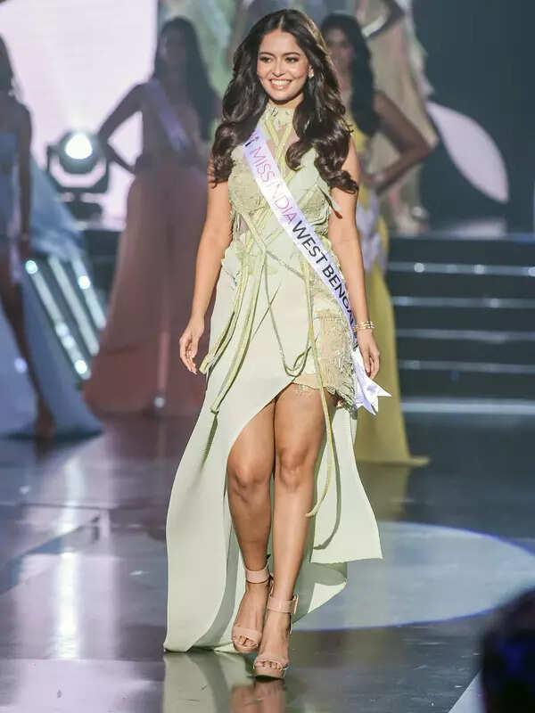 Megna Mukherjee Photos