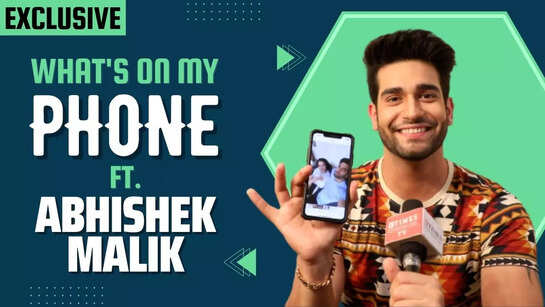 Muskuraane Ki Vajah Tum Ho actor Abhishek Malik shows his last clicked selfie on his phone