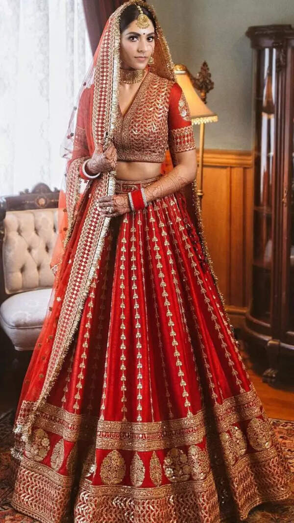  Sabyasachi