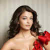 Article image for: 10 jaw-dropping <i class="tbold">viral photo</i>s of Aishwarya Rai Bachchan