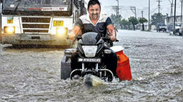 Waterlogged road in Rajkot