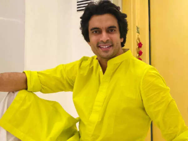 Gashmeer Mahajani Stills