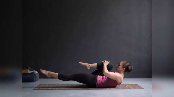 Ardha Apanasana (Knee to chest)