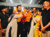 Pratik Gauri & Prateek Dwivedi get a warm welcome at the Delhi airport as their Web3 startup attains the unicorn status