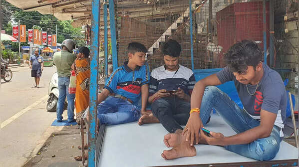 Odisha Bandh in pics: Mixed response in Bhubaneswar