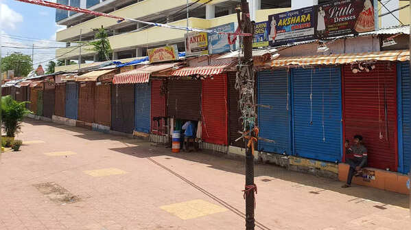 Odisha Bandh in pics: Mixed response in Bhubaneswar