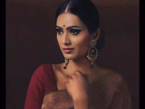 Pallavi Subhash Wallpapers