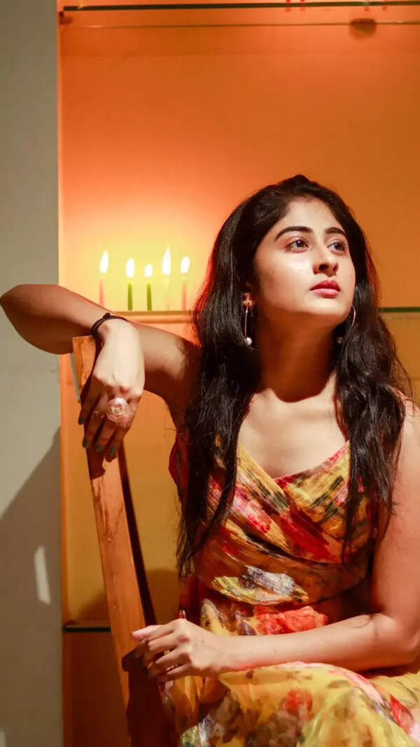 Krishna_Priya Wallpapers