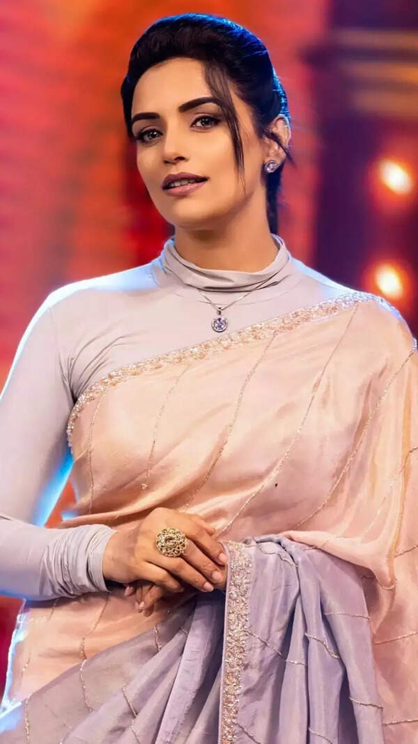 Shweta Menon Stills