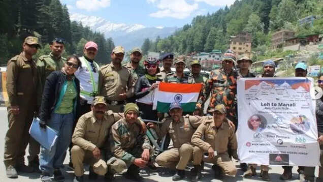 Pune cyclist becomes the first woman to cover Leh-Manali route in 55 hours!