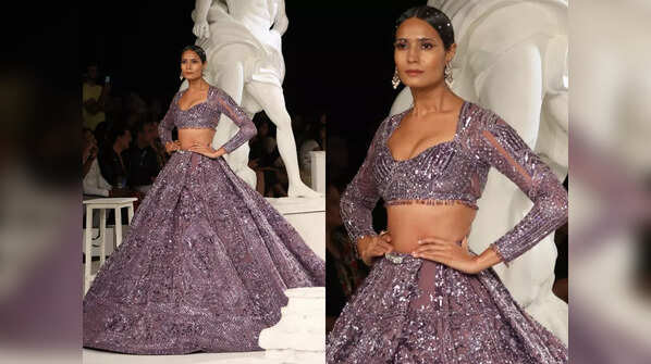 Falguni Shane Peacock