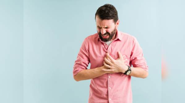 What to do when someone experiences heart attack