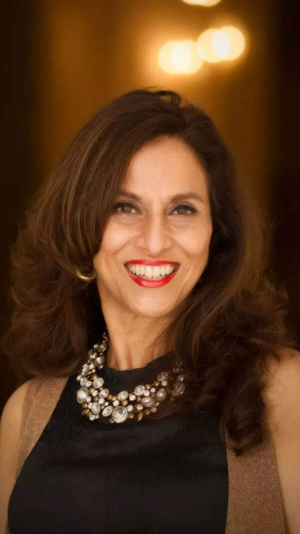 Shobhaa De Photos