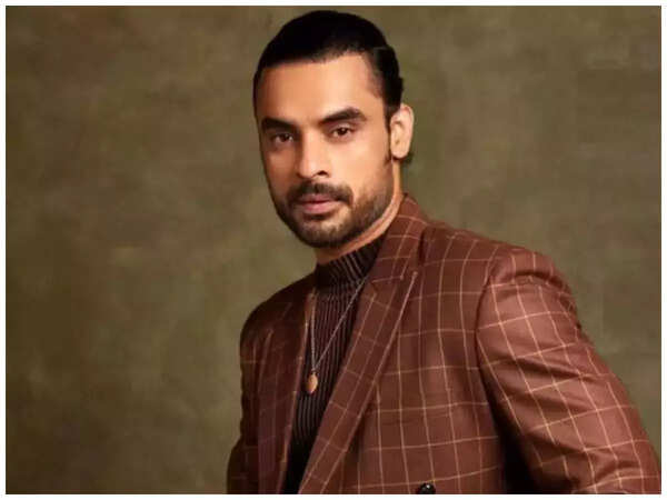 Tovino Thomas Stills