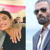 Article image for: Suniel Shetty breaks silence over Athiya Shetty and <i class="tbold">kl rahul</i>'s wedding; here's what he said