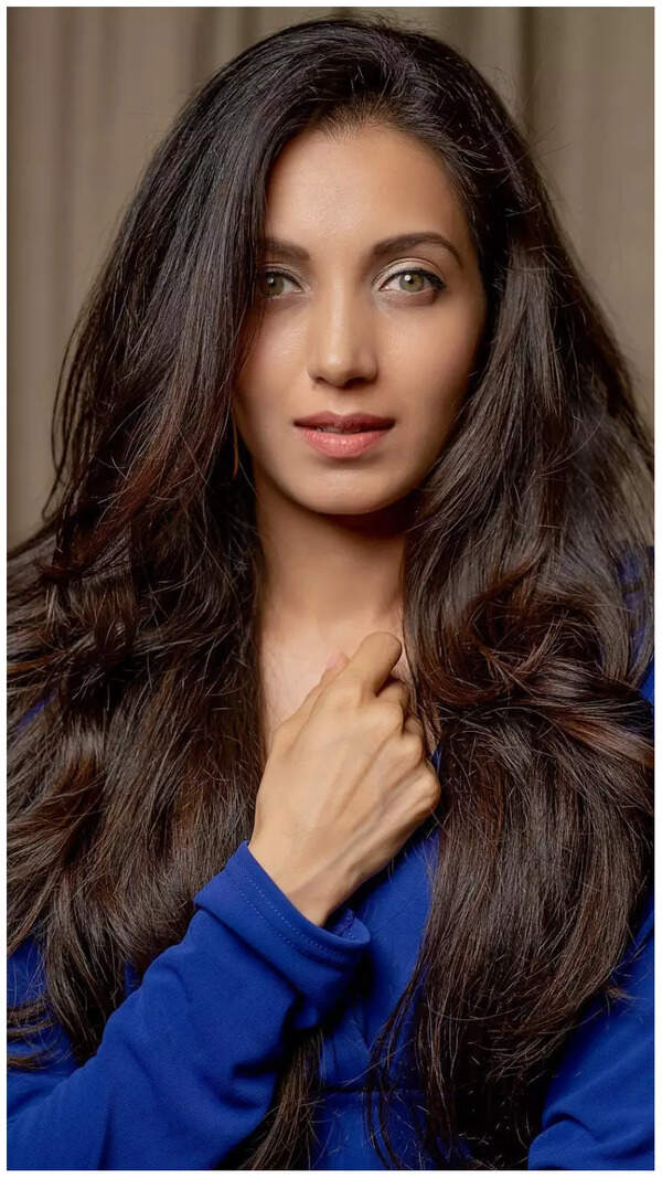 Shivani Joshi Photos