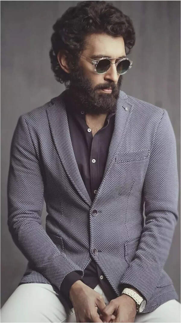 Vasanth Ravi Pictures