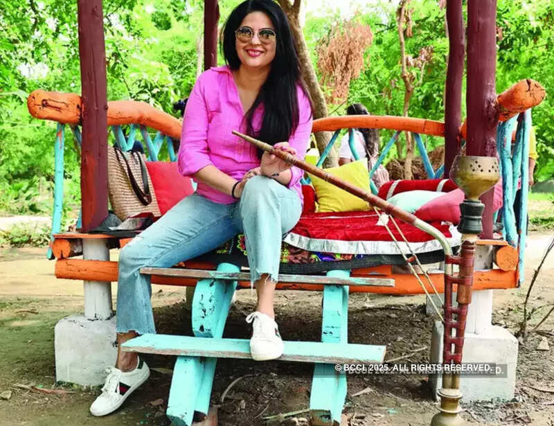 Not a very aam party for city folks in the orchards