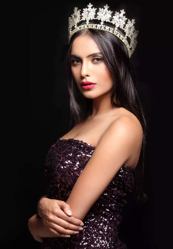 Ayeesha S Aiman Images