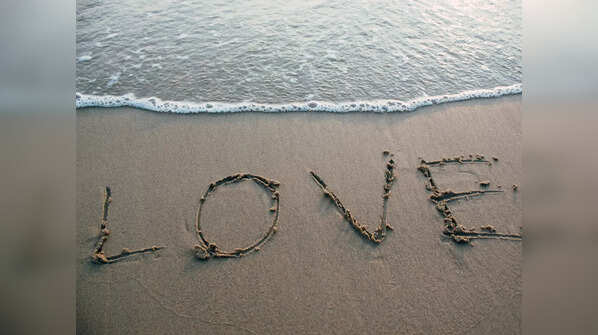 Love horoscope, as per astrologer