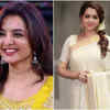 ​Oru Kodi with Manju Warrier and Bhavana