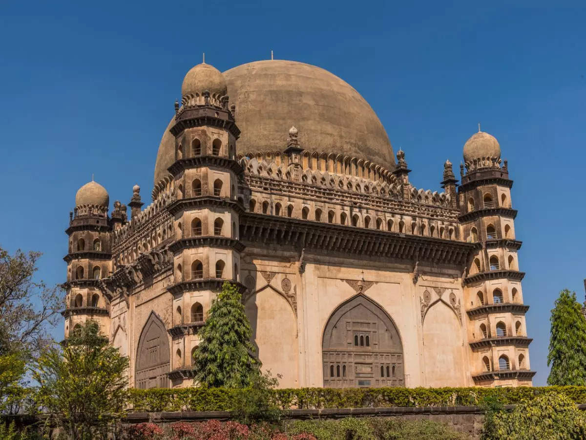 Exploring Gol Gumbaz, the Taj Mahal of south India | Times of India Travel