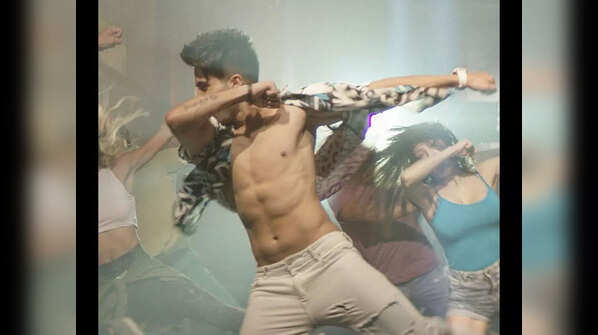 A still from 'Naah'