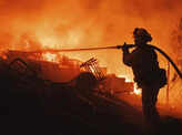 California's fast-moving wildfire forces evacuations; see pics