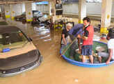 Heavy rain disrupts normal life in Bengaluru