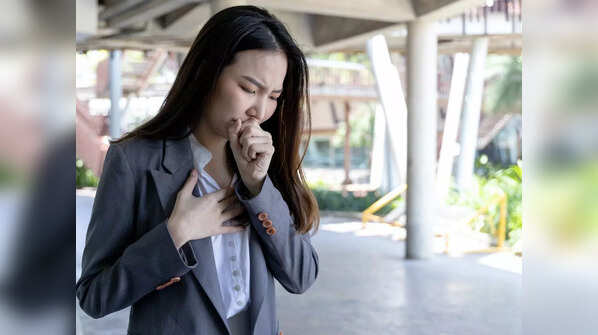 Symptoms of the mystery pneumonia so far