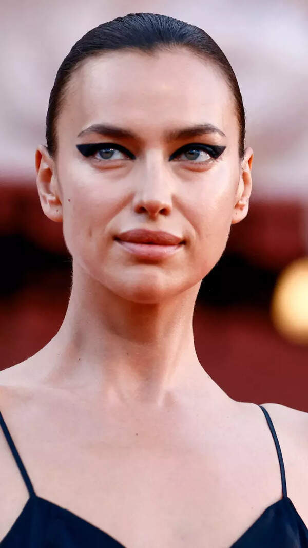 Irina Shayk Photos