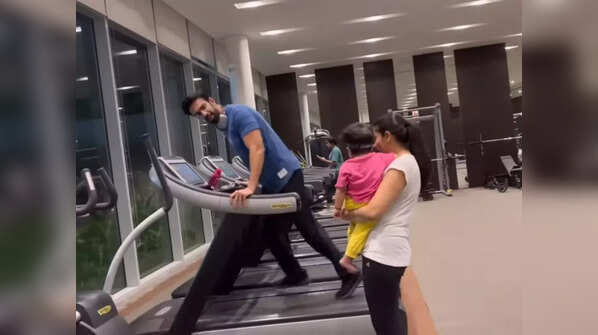 Ziana visits papa's gym with mommy