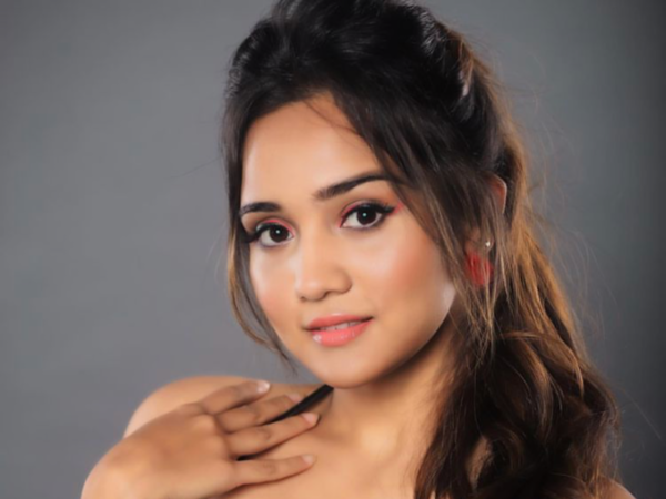 Ashi Singh Pictures