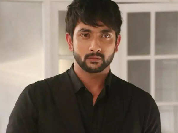 Fahmaan Khan Photos