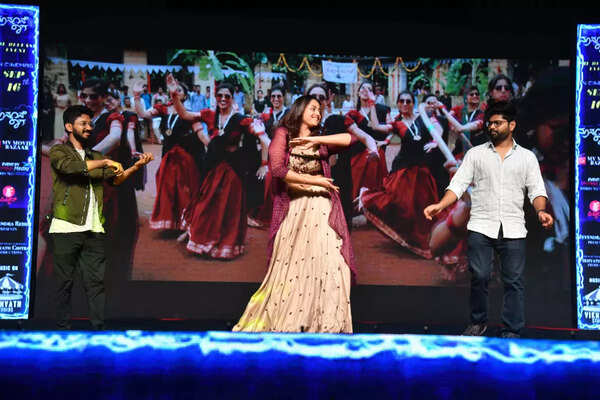 Nagabhushana Stills